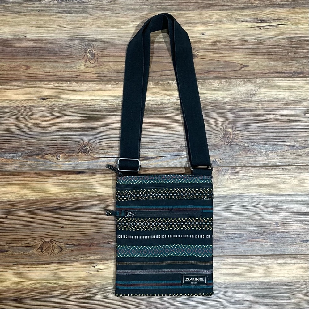 DAKINE JIVE Crossbody Bag Stripes Adjustable Strap Gorpcore Hippy Lightweight